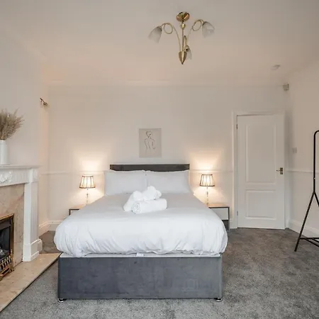 Rochester House 펜션